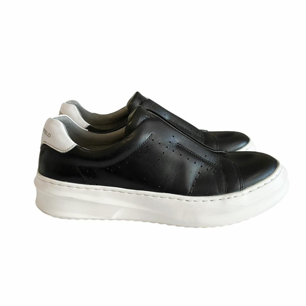 Karl Lagerfeld Paris Mens low slip in sneakers